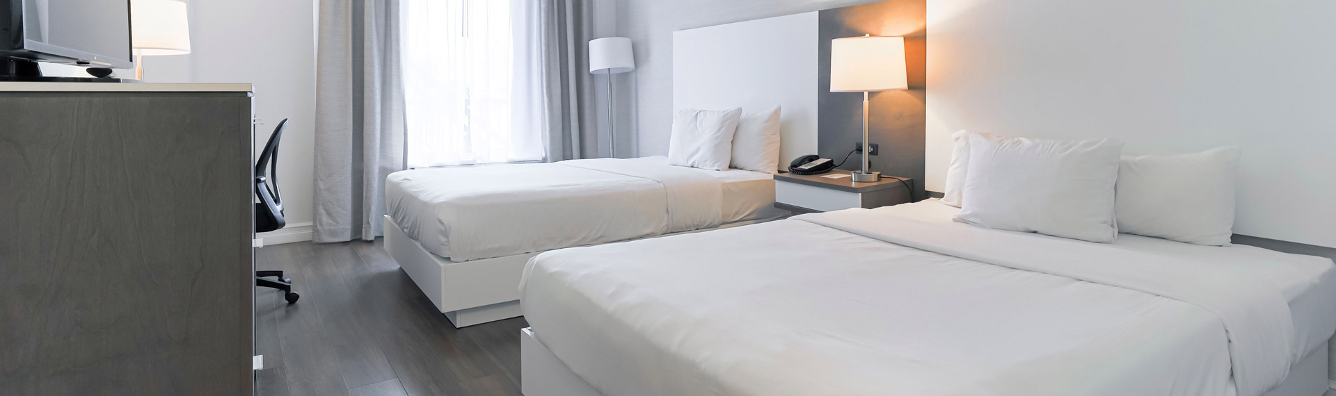 Regular 2 Queen Beds 